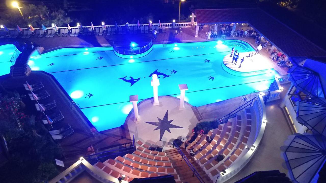 Artemisia Royal Park Club Hotel 올루데니스 외부 사진