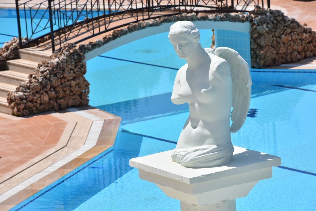Artemisia Royal Park Club Hotel 올루데니스 외부 사진