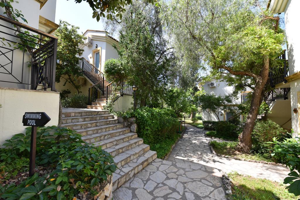Artemisia Royal Park Club Hotel 올루데니스 외부 사진