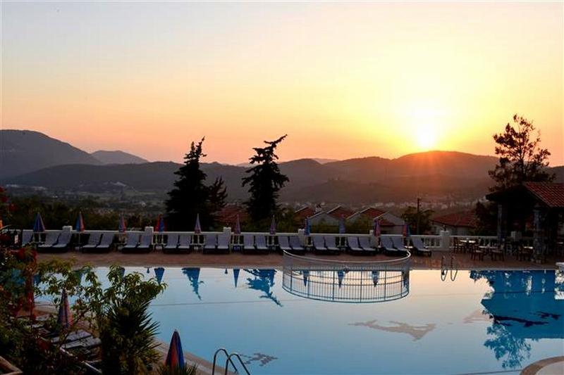 Artemisia Royal Park Club Hotel 올루데니스 외부 사진